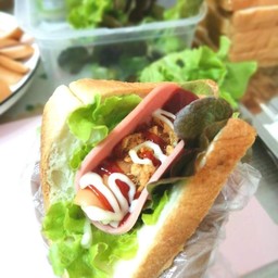 แซนวิช by จันทร์เจ้า