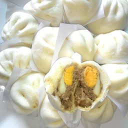 ซาลาเปาไส้หมูสับไข่ต้ม