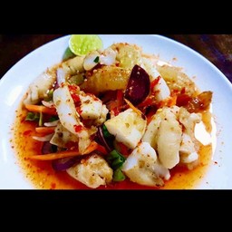 ยำไข่หมึก