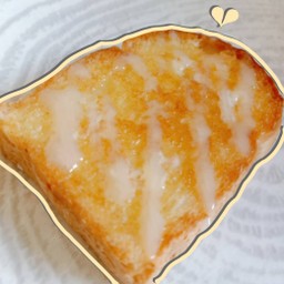 ขนมปังปิ้งเนย นม