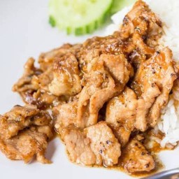 Traditional Grilled Pork with Coconut Milk หน้าบ้านเฉลิมพระเกียรติร.9 ซ.6