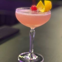 คอสโมโพลิแทนต์