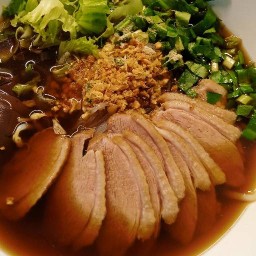 ก๋วยเตี๋ยวเป็ดไก่ตุ๋น-ร้านปีเตอร์โต้รุ่งอุบลสแควร์บิ๊กซี