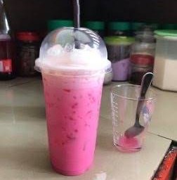 นมชมพู_แก้วโอ่ง