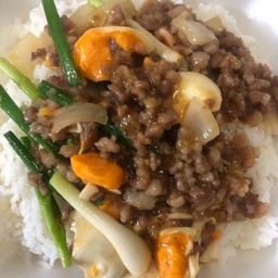 หมูสับผัดไข่เค็ม