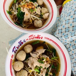 ก๋วยเตี๋ยวโฮเด้ง เจ้าเก่าหน้าร้านทุ่งสงอาหลั่ย