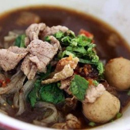 ก๋วยเตี๋ยวบ้านลูกสาว (ดอนยูง)