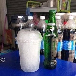 สไปร๊ แก้วโอ่ง