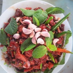 ร้านส้มต้มลาบก้อย สาวสกลนคร
