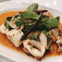 ลาบ-ปลาหมึก