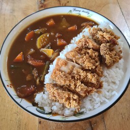 ข้าวแกงกะหรี่ญี่ปุนไก่(ป๊อบ)