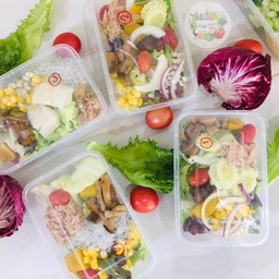 สลัดอิ่มทั้งครอบครัว