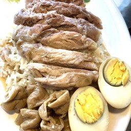 ข้าวเนื้อล้วน  ไส้  ไข่