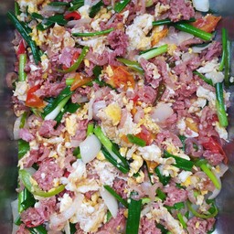 แหนมผัดไข่