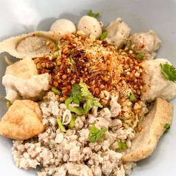 บะหมี่ต้มยำแห้งพิเศษ