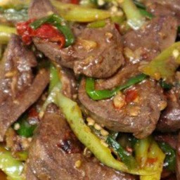 ข้าวราดผัดตับพริกหยวกน้ำมันหอย+ดาว