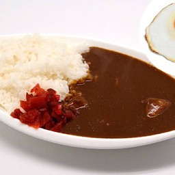 MEDAMA YAKI CURRY ( Curry rice with fried egg)