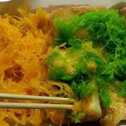 ขนมปังชุปไข่หน้าฝอยทอง