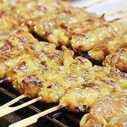 ไก่ย่างครัวมาลาเนิ้อนุ่มเซ็ทใหญ่10ไม้ฟรีข้าวเหนียว1