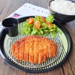 ข้าวหมูทอดทงคัตสึ