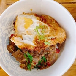 กระเพรา เนื้อสดหมักนุ่ม