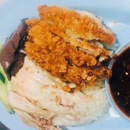 ข้าวมันไก่ต้ม+ข้าวมันไก่ทอด