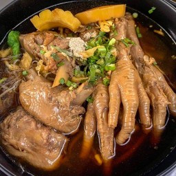 เตี๋ยวไก่มะระ เยื้องสหไทย ทุ่งสง