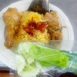 ข้าวหมกไก่ พิเศษ ไก่ 2 ชิ้น