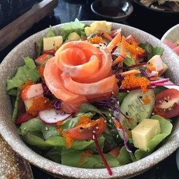 สลัดแซลมอน