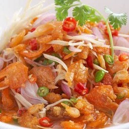 ยำกุ้งแห้ง