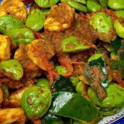 ผัดสะตอพริกแกงราดข้าว