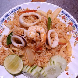 ข้าวผัดต้มยำ