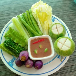 ป้าณัฐข้าวราดแกง ขนมจีน