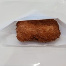 คะริคะริริโดนัทไส้เคอรี่หมู