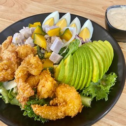 สลัดอะโวคาโด้กุ้งกรอบ