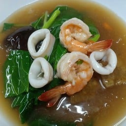 ราดหน้าทะเล ที่เล็ก