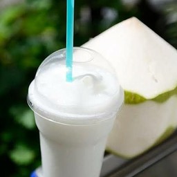 เจ้าหญิง&เจ้านาย มะพร้าวปั่นนมสด