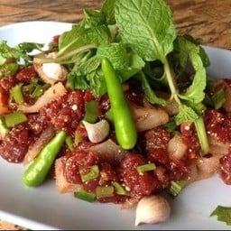 ก้อยหมูดิบ มะนาว(ไม่ขม)ก้อยส้มแบบอีสานบ้านเฮา