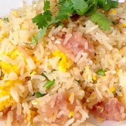 ข้าวผัดแหนมม