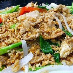 ข้าวผัดหมู