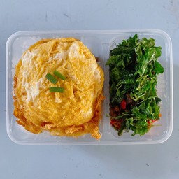 ผัดกระเพราไข่เยี่ยวม้า