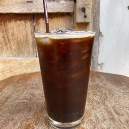 กาแฟดำเย็น  Owlstyle blend กลางเกือบเข้ม