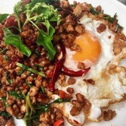 🍜ครัวนายปอ🐷กระเพาเผ็ดTAMJAI😊