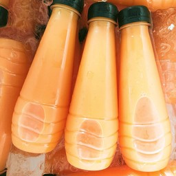 น้ำส้มคั้น 5เเถม1