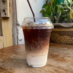กาแฟเย็น ลาเต้เมล็ดคั่วเข้ม อาราบิก้า 100%