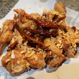 เอ็นไก่ทอดพริกเกลือ