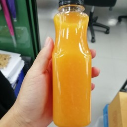 น้ำส้มคั้น บาย กัญชา