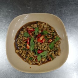 ผัดกระเพราหมู