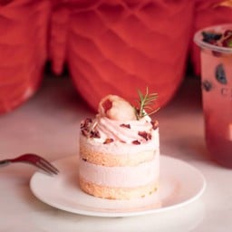 Lychee Shortcake