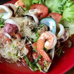 ยำวุ้นเส้นทะเล